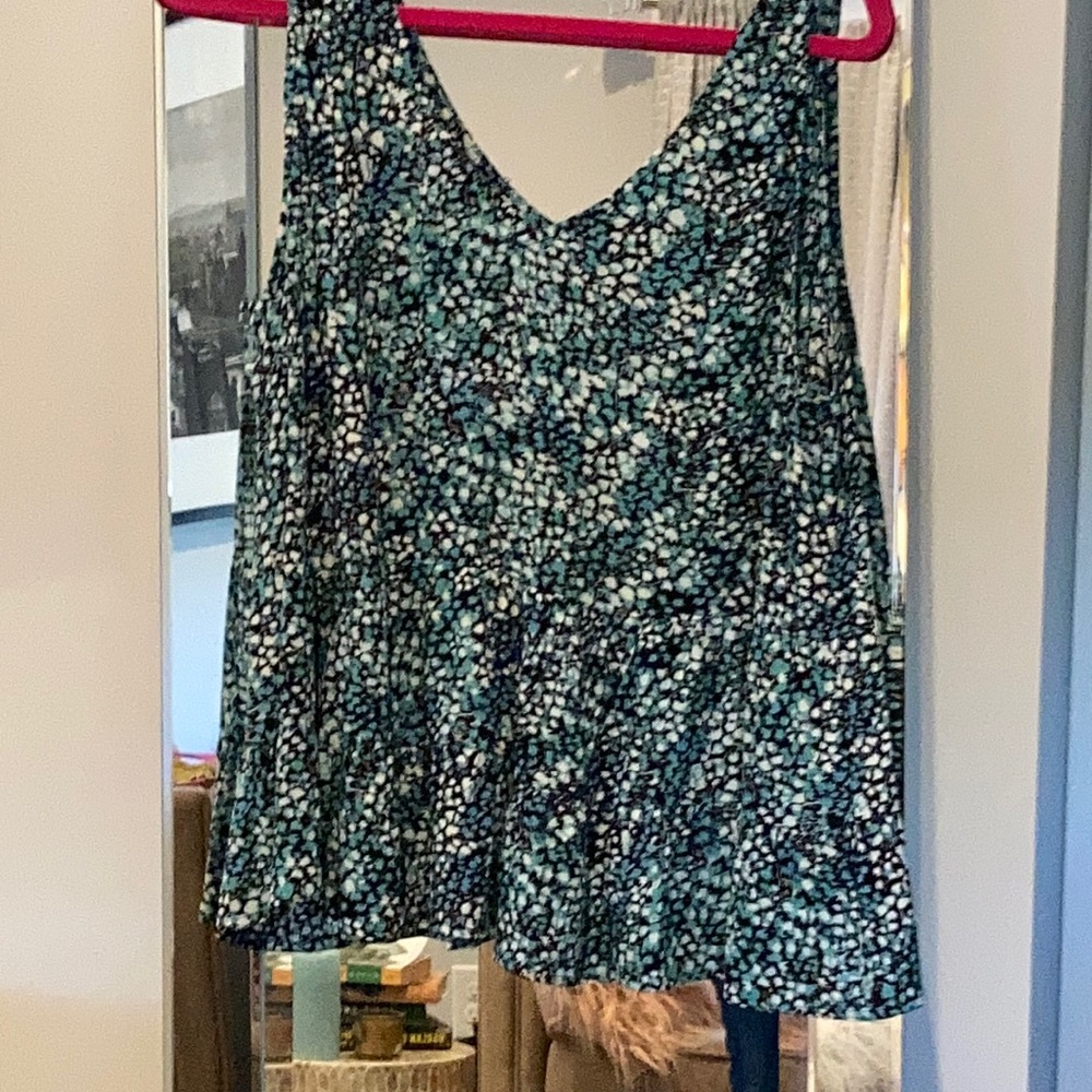 Blue multi double v sleeveless Loft top